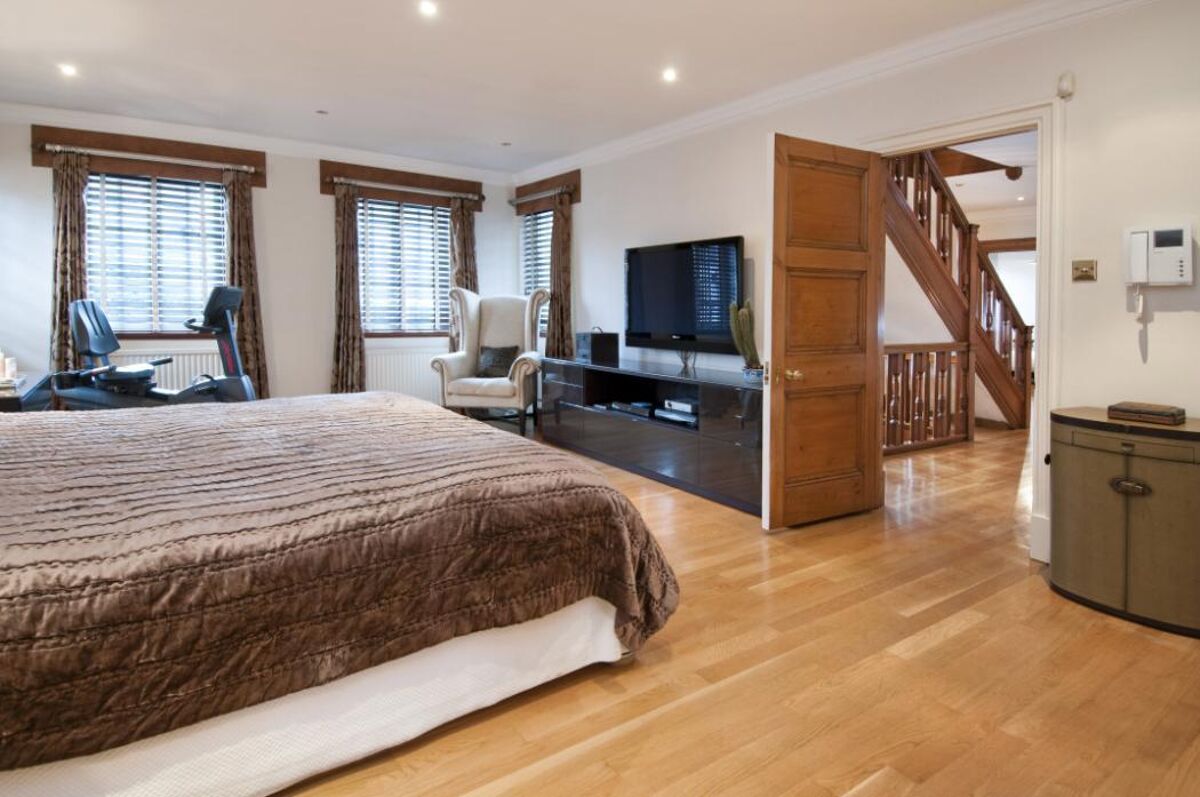 house to rent in Woodstock Road, Golders Green, NW11 HAQ012029390