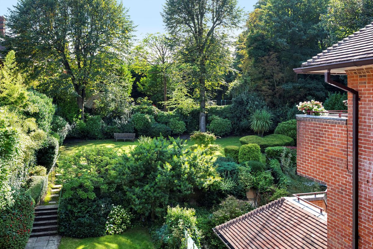 flat for sale in West Heath Road, Hampstead, NW3 HAQ012087373