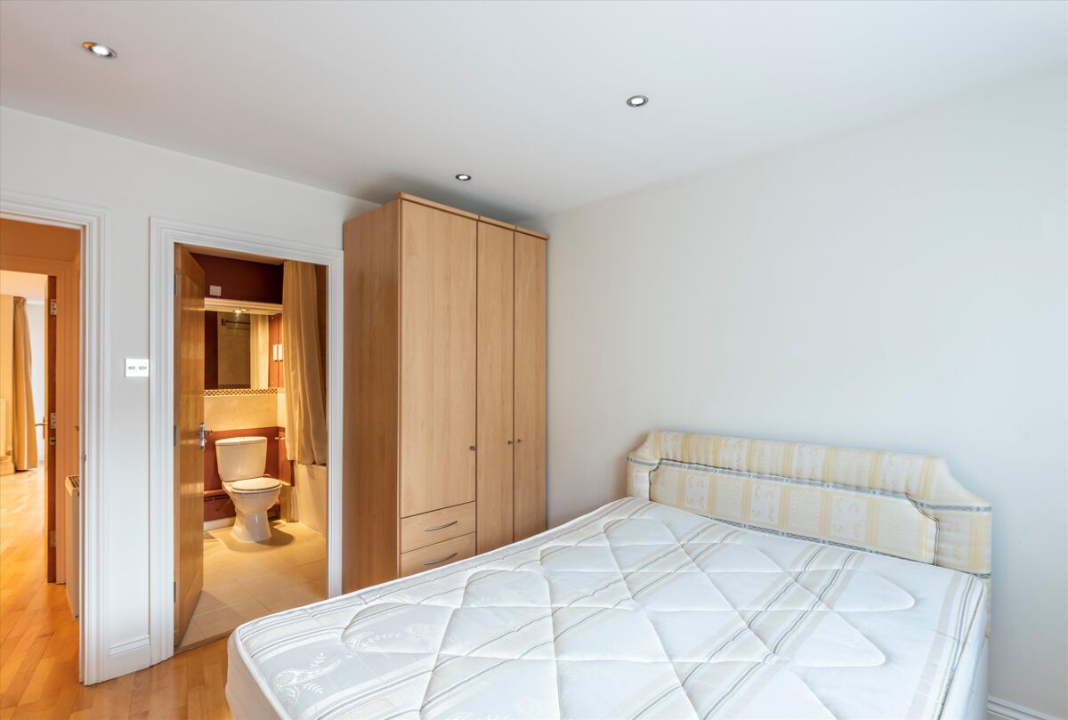 flat to rent in Palgrave Gardens, London, NW1 HAQ012088386 Knight Frank