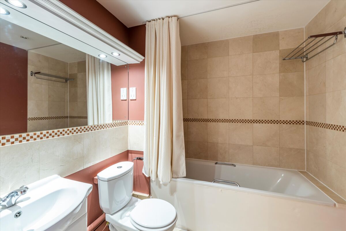 flat to rent in Palgrave Gardens, London, NW1 HAQ012088386 Knight Frank