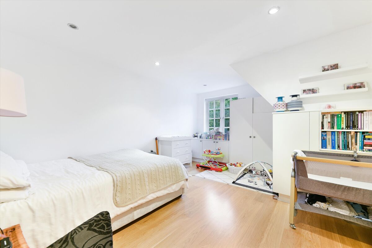 flat to rent in Maresfield Gardens, Hampstead, NW3 HAQ012217465