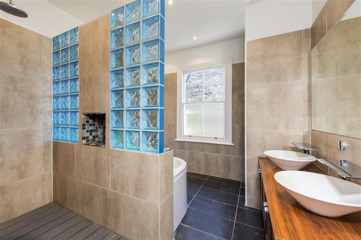 house to rent in New End, Hampstead, London, NW3 HAQ012221709 Knight Frank