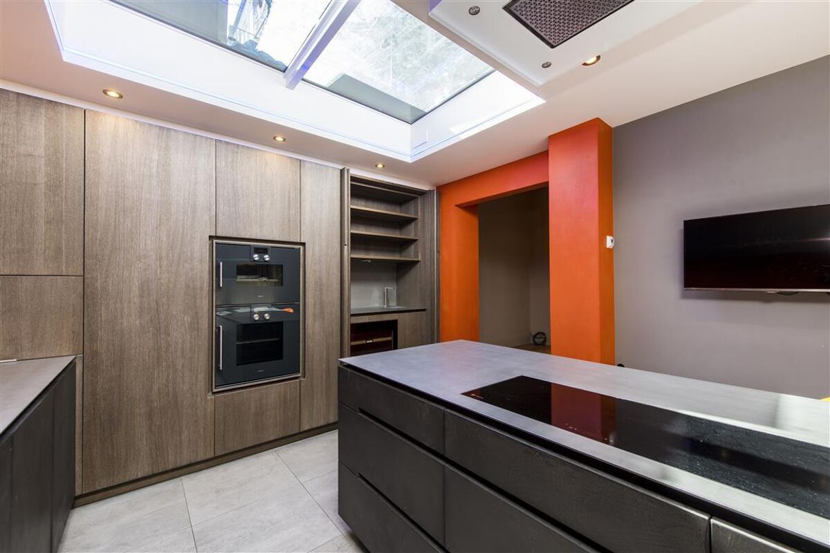 house to rent in New End, Hampstead, London, NW3 HAQ012221709 Knight Frank