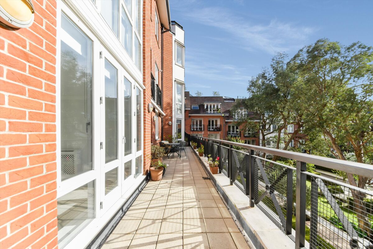 flat to rent in Westfield, Kidderpore Avenue, London, NW3