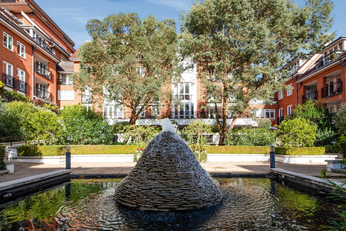 flat to rent in Westfield, Kidderpore Avenue, London, NW3