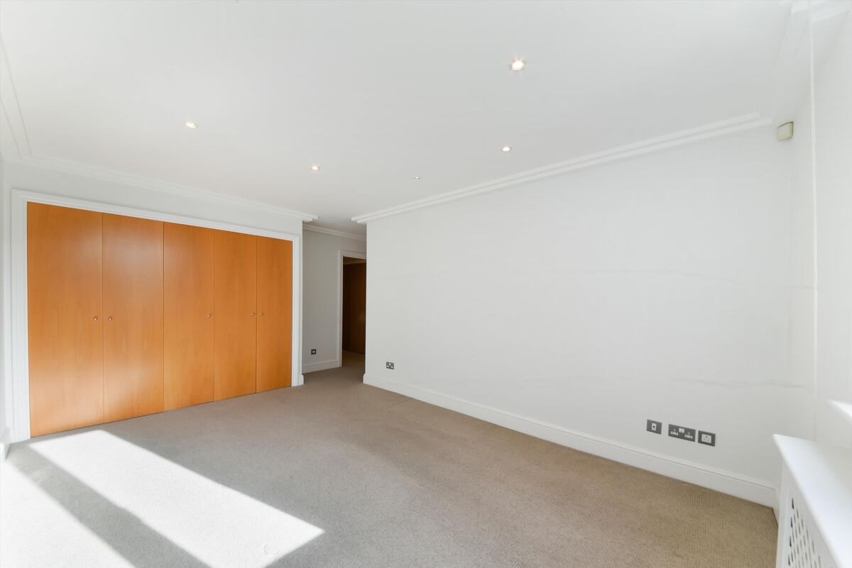 flat to rent in Westfield, Kidderpore Avenue, London, NW3