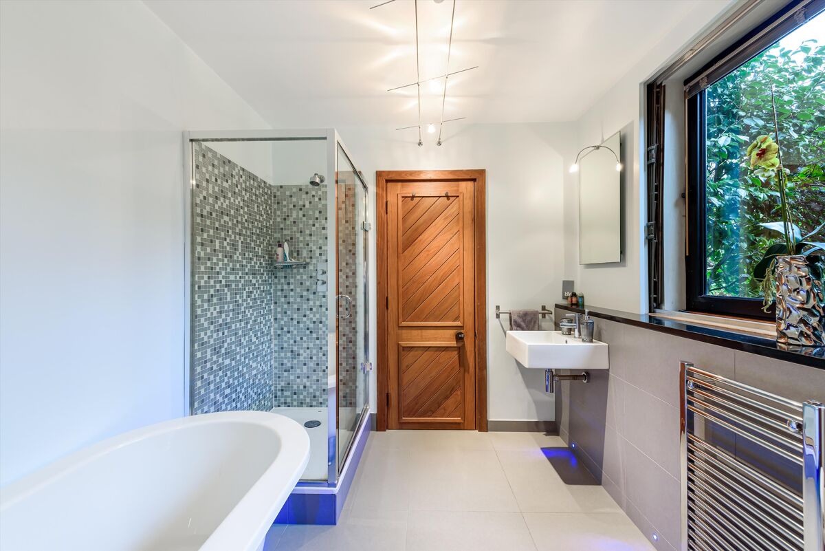 house to rent in Wykeham Rise, London, N20 HAQ012272593 Knight Frank