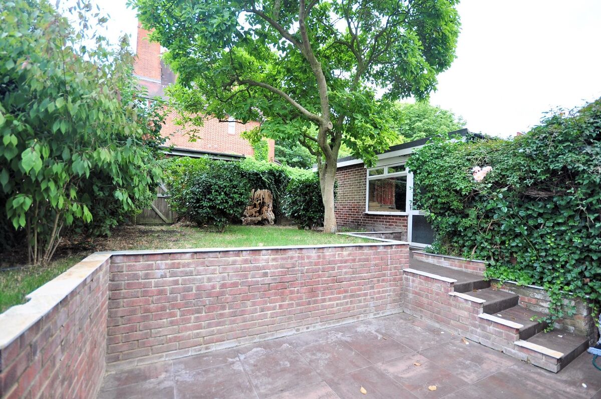 house to rent in Redington Gardens, Hampstead, London, NW3 HAQ012310817 Knight Frank