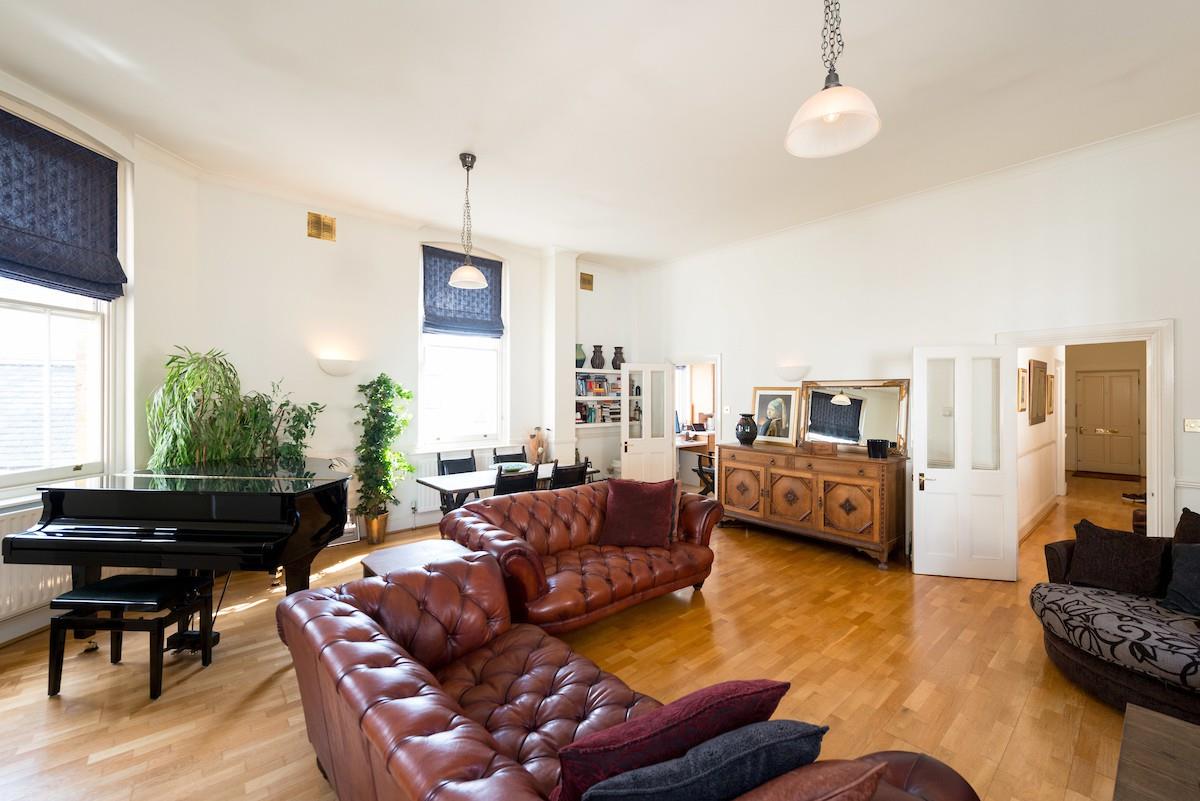 flat to rent in Giles Building, Upper Hampstead Walk, Hampstead NW3