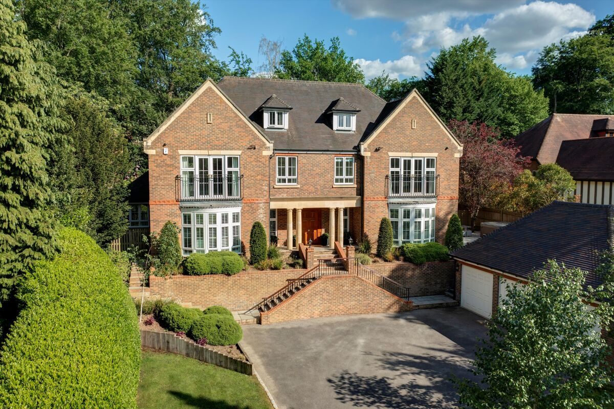 house to rent in Burgess Wood Road, Beaconsfield, Buckinghamshire, HP9
