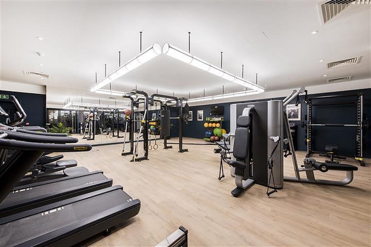 flat to rent in Hampstead Manor, Kidderpore Avenue, Hampstead, London