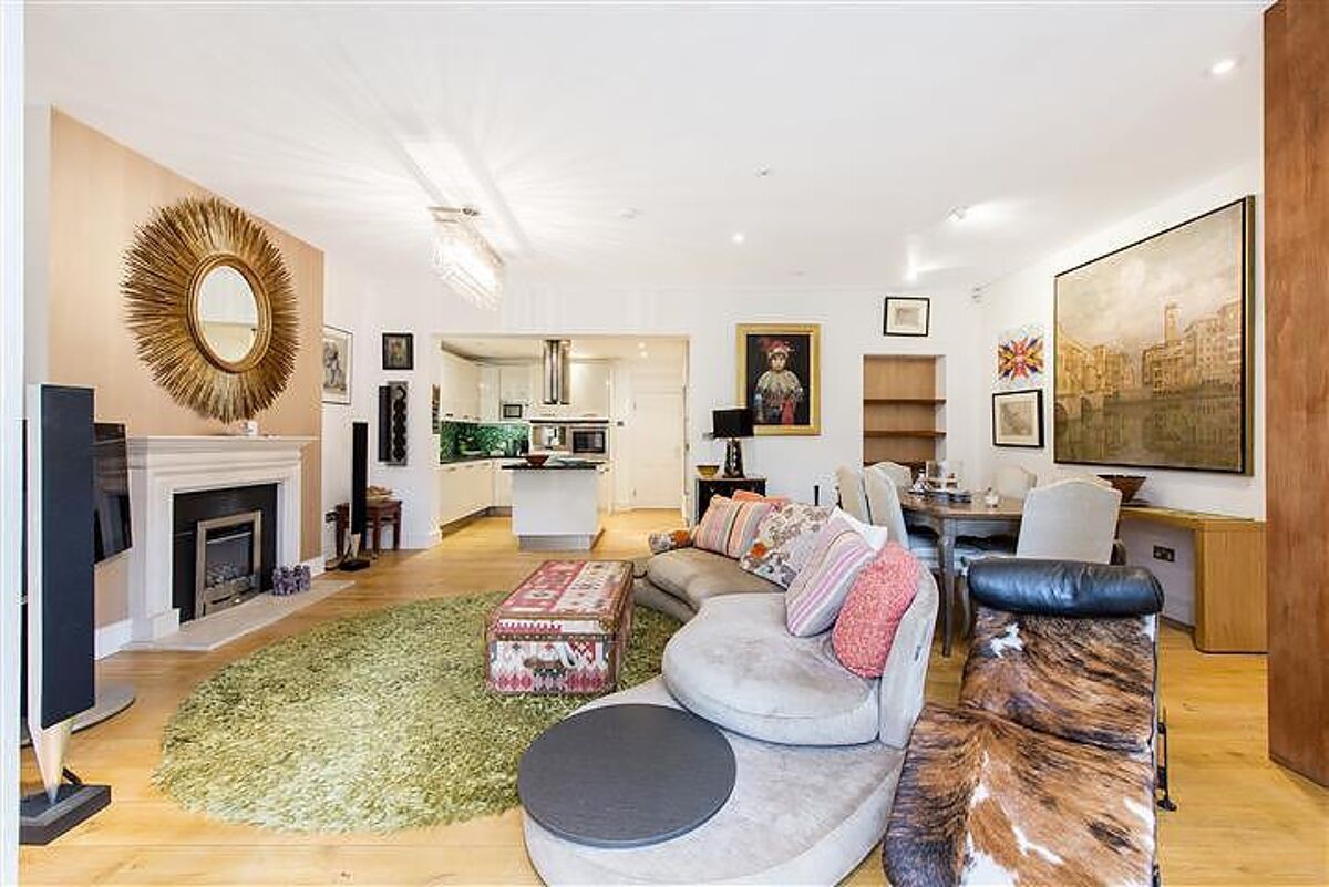 flat to rent in East Heath Road, Hampstead, London, NW3 HAQ012391030