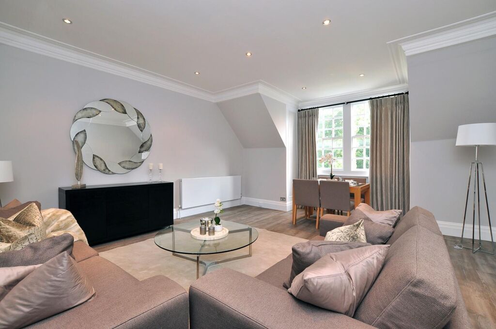 Image of Bracknell Gardens, Hampstead, NW3