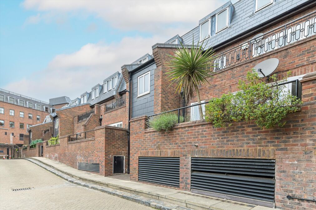 Image of Spencer Walk, London, NW3