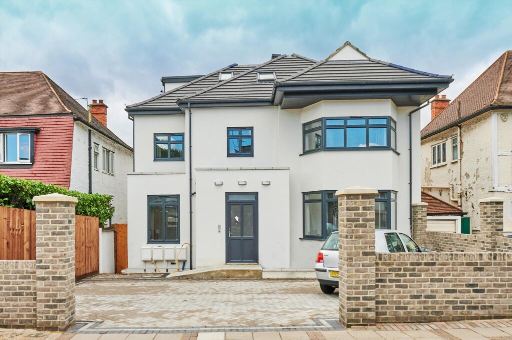 Image of Hendon Way, London, NW4