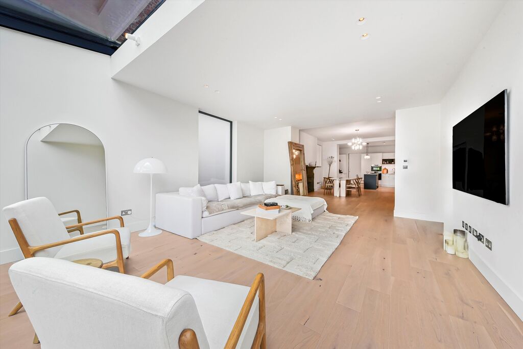 Image of Frognal Lane, London, NW3