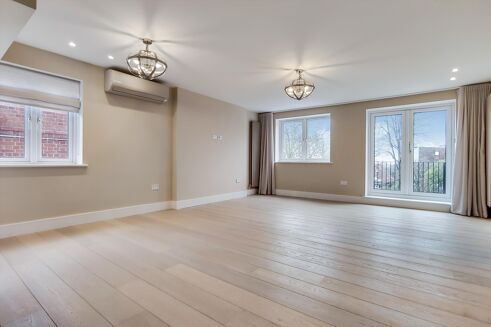 Picture of 2 bedroom flat for rent.