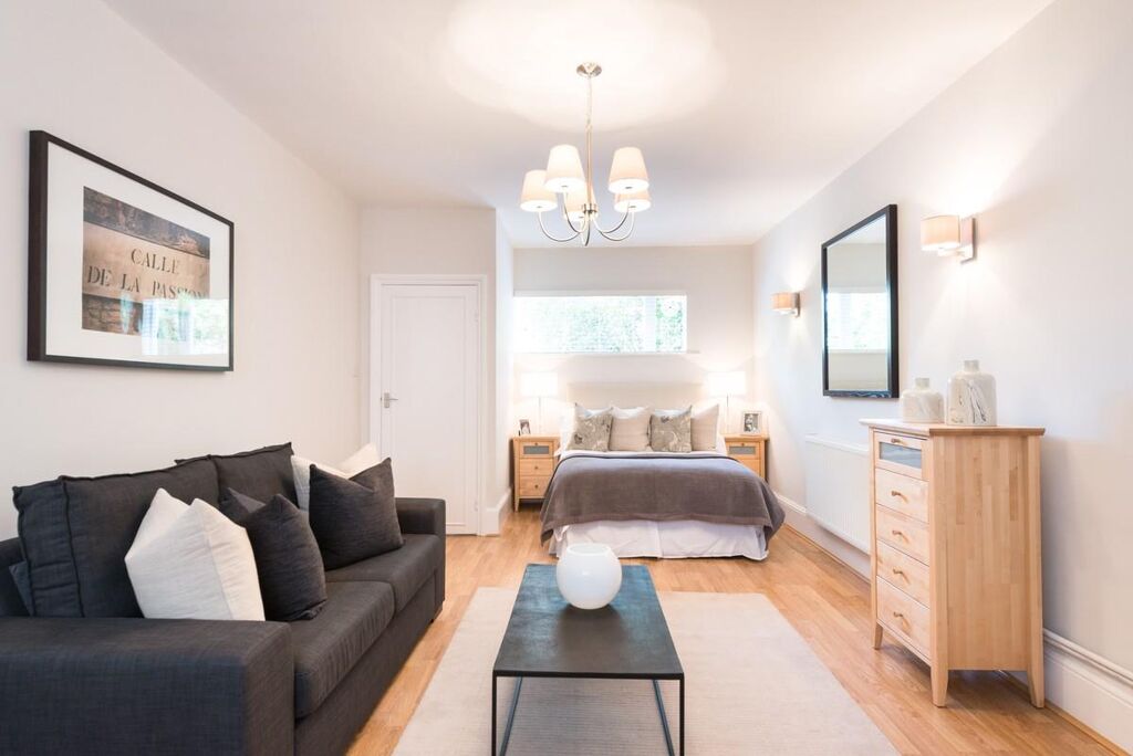 Image of Langland Gardens, Hampstead, NW3