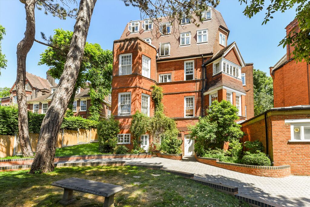 Image of Langland Gardens, London NW3