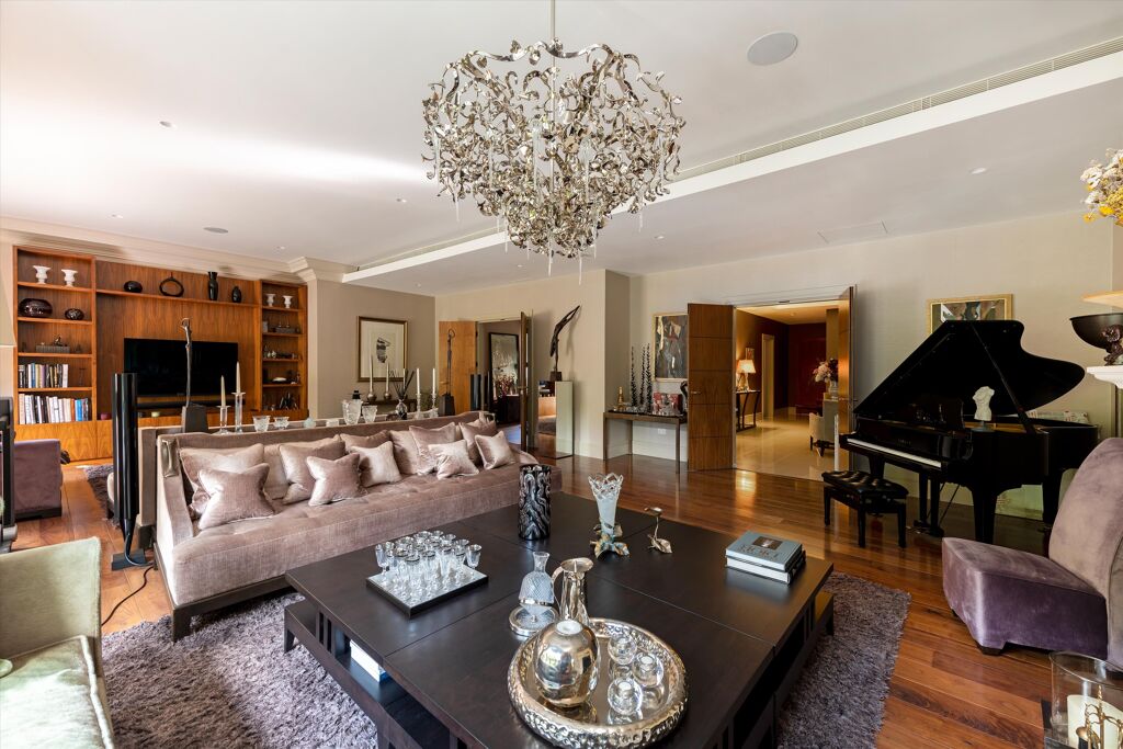 Image of The Bishops Avenue, London, N2