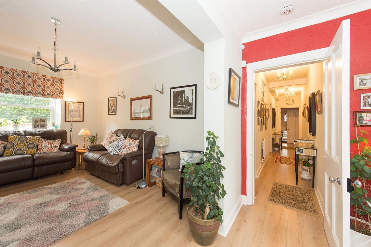 flat for sale in Kent Road, Harrogate, HG1 HAR012009161 Knight Frank