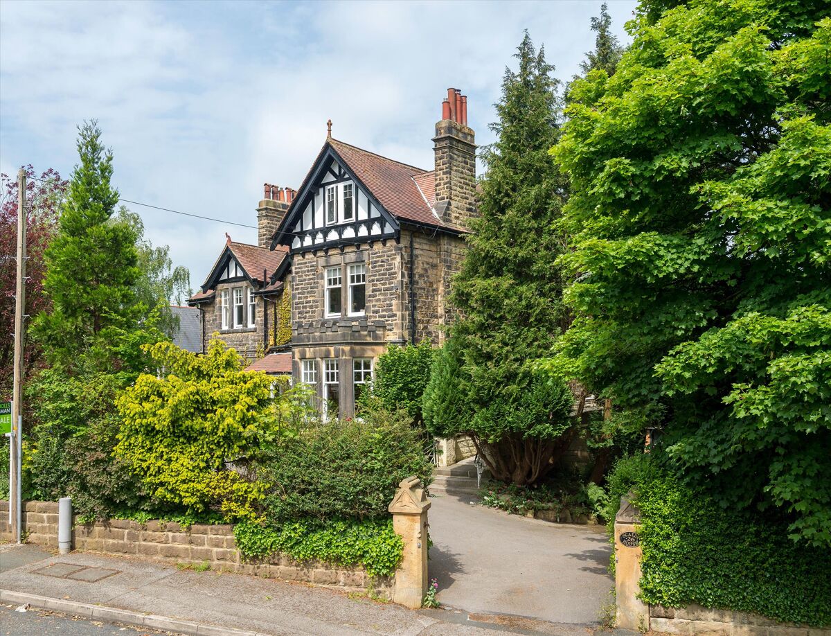 flat for sale in Kent Road, Harrogate, HG1 HAR012009161 Knight Frank