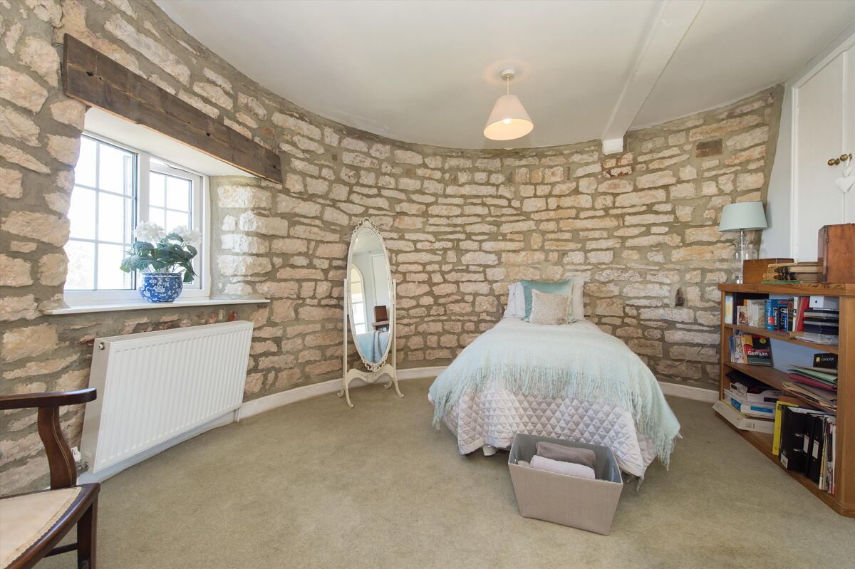 house for sale in Pannal Road, Follifoot, Harrogate, North Yorkshire