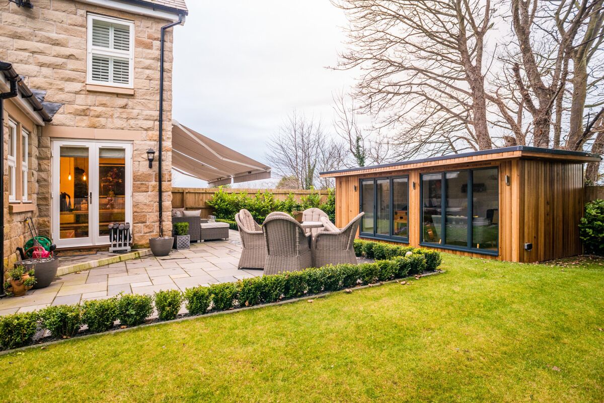 house for sale in Connaught Court, Harrogate, North Yorkshire, HG1