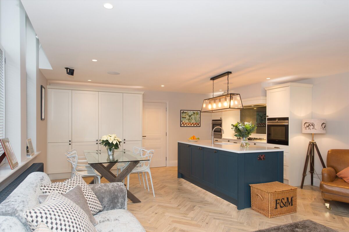 townhouse for sale in Hereford Lodge, 58 Cornwall Road, Harrogate