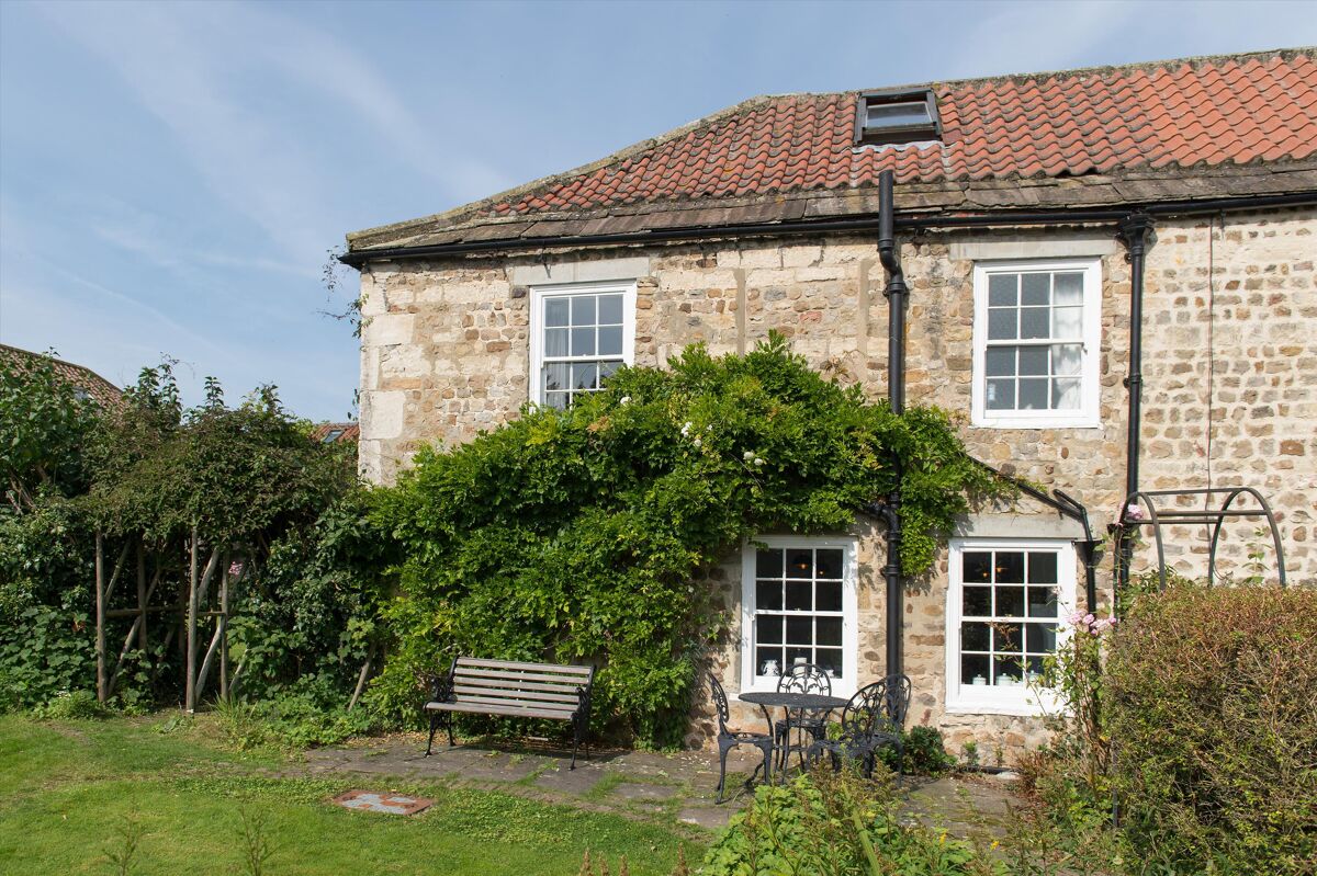 house for sale in Studley Roger, Ripon, North Yorkshire, HG4