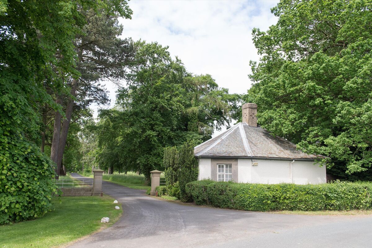 house for sale in Crosby, Northallerton, North Yorkshire, DL6. HAR012107177 Knight Frank