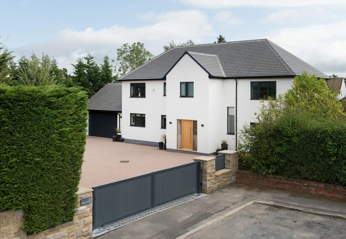 house for sale in Firs Close, Harrogate, North Yorkshire, HG2