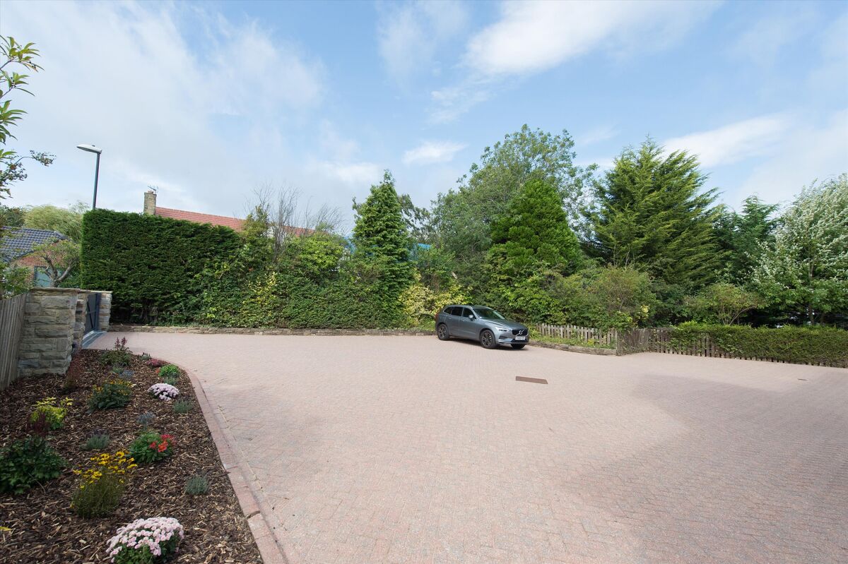 house for sale in Firs Close, Harrogate, North Yorkshire, HG2