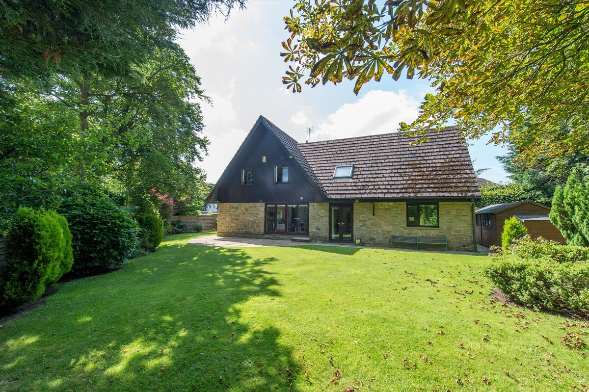 house for sale in Leadhall Grove, Harrogate, North Yorkshire, HG2