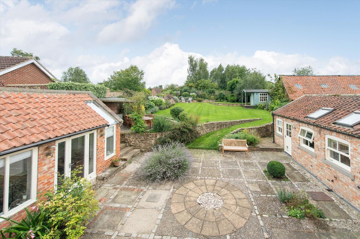 house for sale in Pickhill, Thirsk, North Yorkshire, YO7 HAR012163928