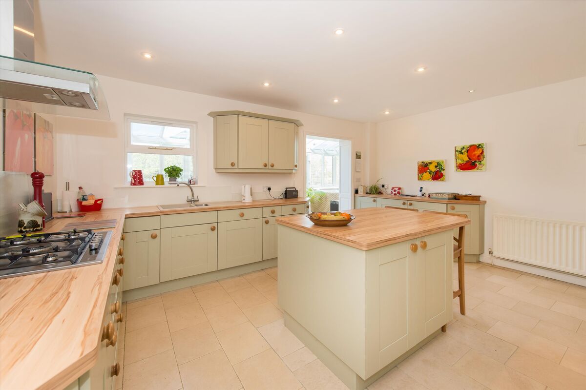 house for sale in Moor Park, Beckwithshaw, Harrogate, North Yorkshire