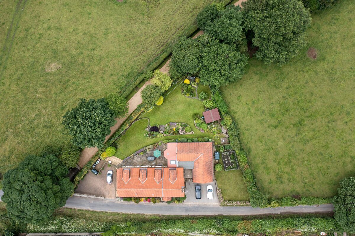 house for sale in Rigton Green, Bardsey, Leeds, LS17 HAR012174532