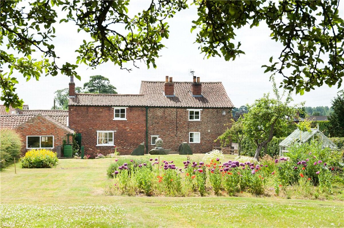 house for sale in Hunsingore, Wetherby, North Yorkshire, LS22