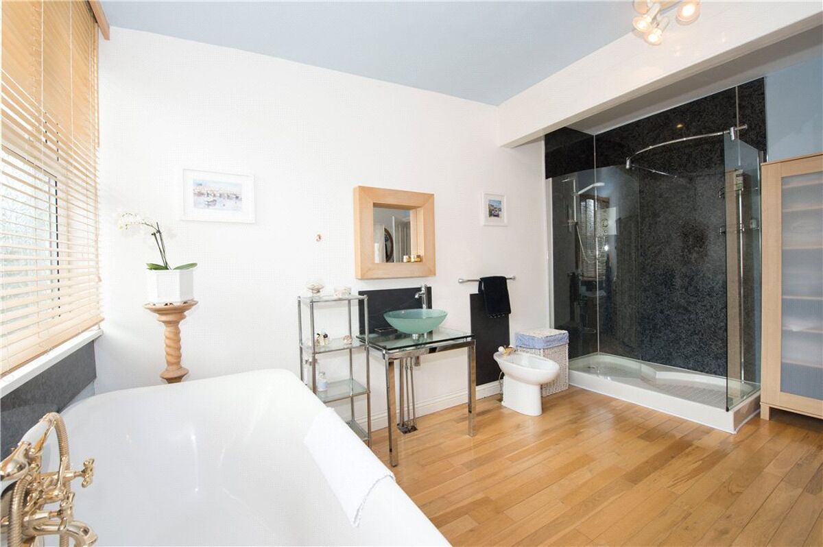 house for sale in Oak Terrace, Harrogate, North Yorkshire, HG2