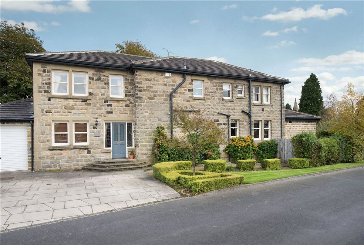 house for sale in Harlow Pines, Harrogate, North Yorkshire, HG3