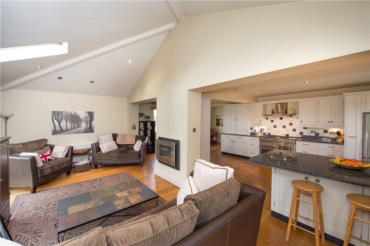 house for sale in Harlow Pines, Harrogate, North Yorkshire, HG3