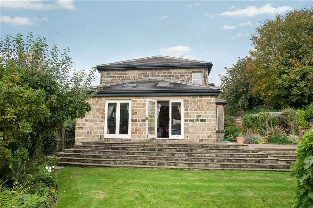 house for sale in Harlow Pines, Harrogate, North Yorkshire, HG3