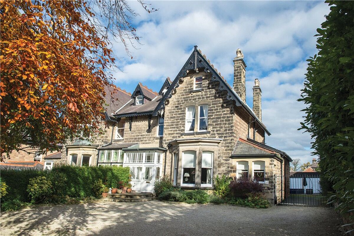 house for sale in Stoneleigh, Queens Road, Harrogate, North Yorkshire