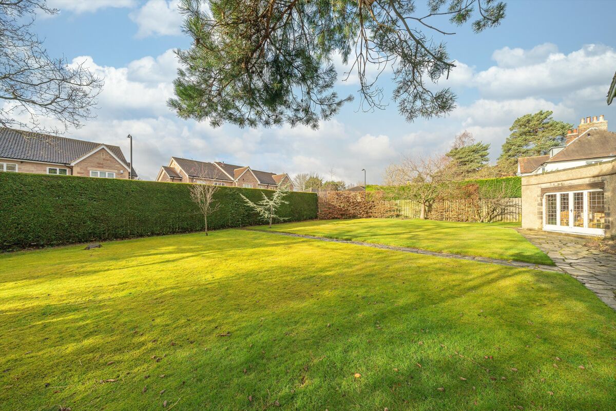 house for sale in Wetherby Road, Harrogate, North Yorkshire, HG2