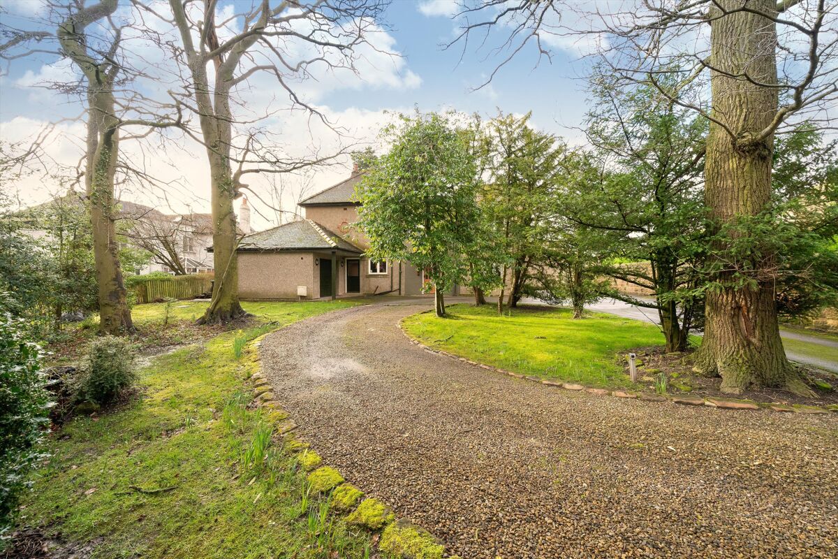 house for sale in Wetherby Road, Harrogate, North Yorkshire, HG2
