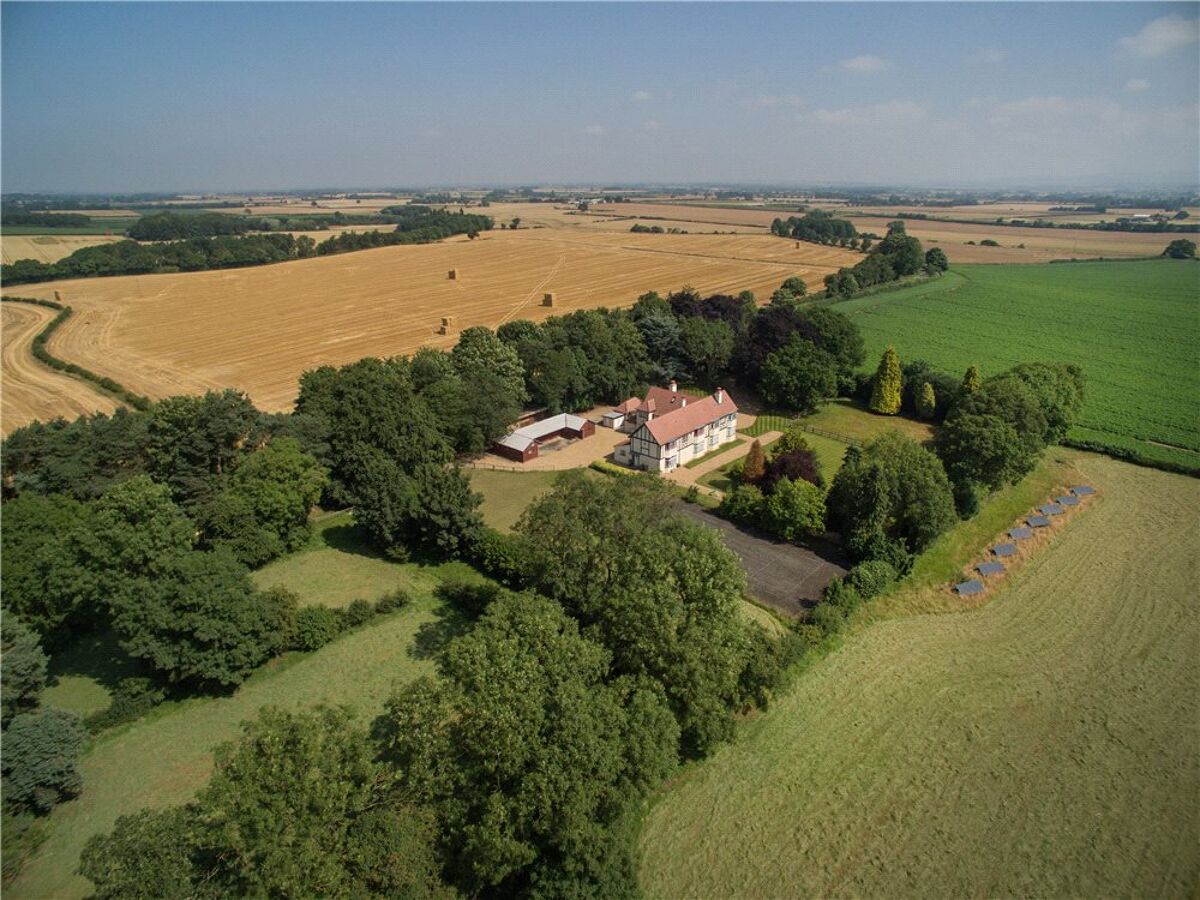 house for sale in Kirklington, Bedale, North Yorkshire, DL8 HAR160062