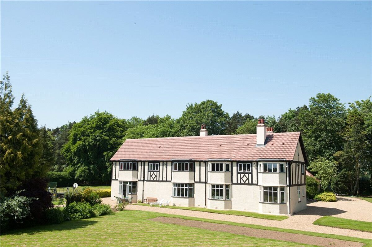 house for sale in Kirklington, Bedale, North Yorkshire, DL8 HAR160062