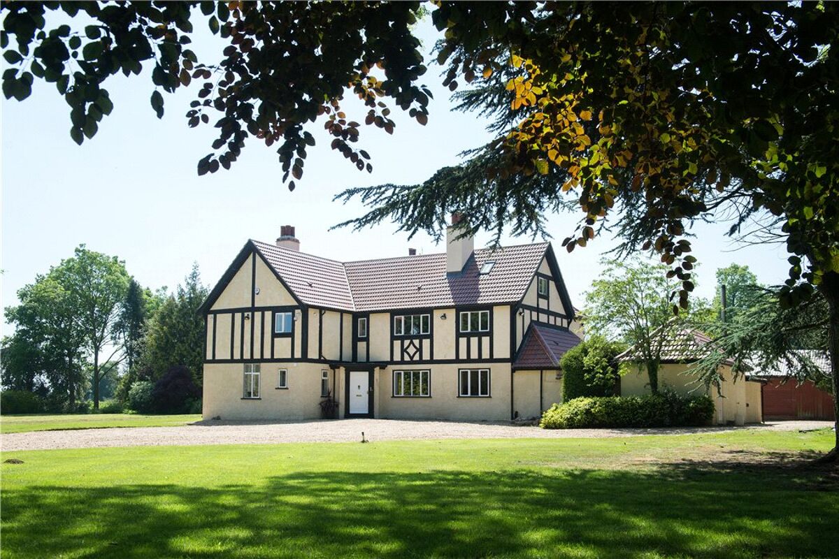 house for sale in Kirklington, Bedale, North Yorkshire, DL8 HAR160062