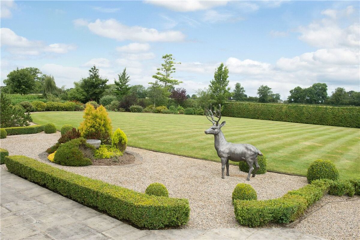 house for sale in Kirby Sigston, Northallerton, North Yorkshire, DL6