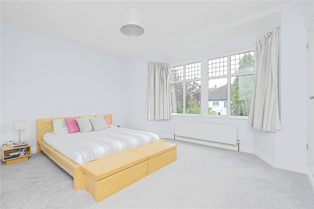 house for sale in Warwick Crescent, Harrogate, North Yorkshire, HG2